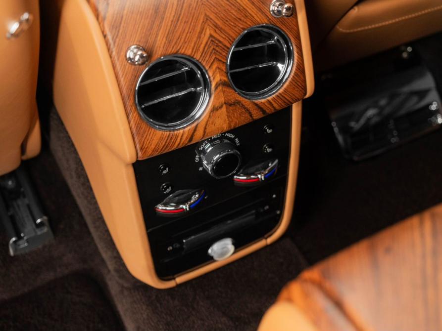 Rolls-Royce Cullinan I (Series I) Москва  - изображение 28