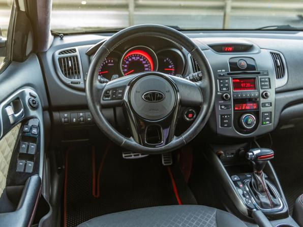 Kia Cerato II с пробегом 2012 года, цена 798 000 рублей, 215323 км, седан, Автокод Объявления