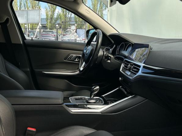 BMW 3 серии VII (G2x) с пробегом 2019 года, цена 2 570 000 рублей, 189000 км, седан, Автокод Объявления