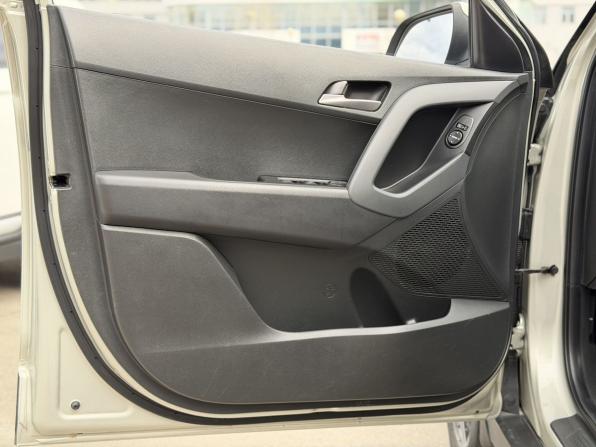 Hyundai Creta I с пробегом 2017 года, цена 1 940 000 рублей, 95075 км, внедорожник, Автокод Объявления