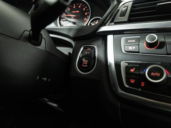 BMW 3 серии VI (F3x) с пробегом 2013 года, цена 1 899 700 рублей, 137388 км, седан, Автокод Объявления