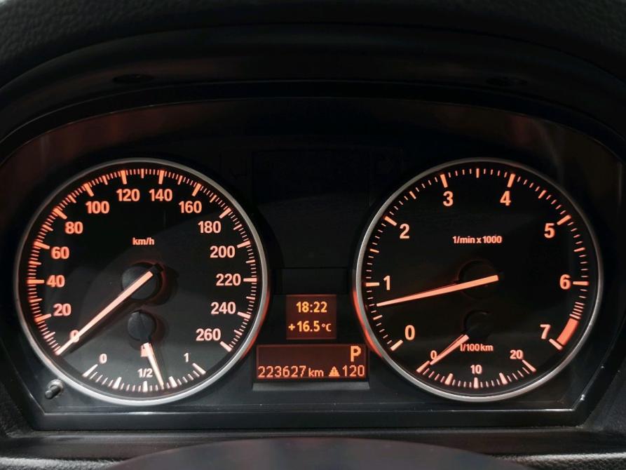 BMW 3 серии V (E90/E91/E92/E93) Рестайлинг Ставрополь  - изображение 12