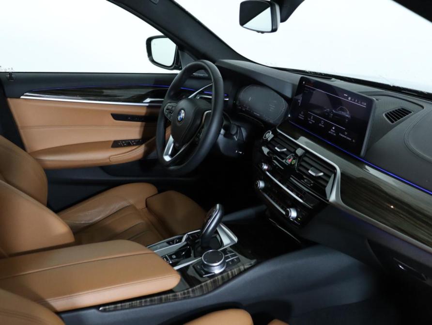 BMW 5 серии VII (G30/G31/G38) Рестайлинг Санкт-Петербург  - изображение 11