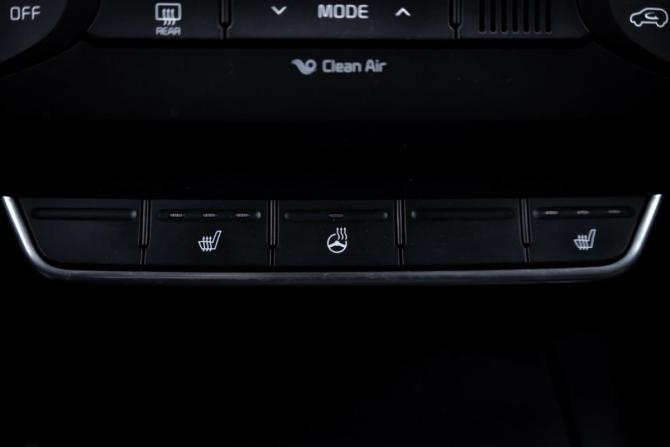 Kia Sorento III Prime с пробегом 2015 года, цена 1 839 900 рублей, 229297 км, внедорожник, Автокод Объявления