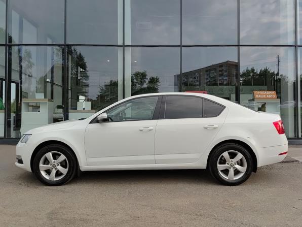 Skoda Octavia III (A7) Рестайлинг с пробегом 2020 года, цена 1 678 000 рублей, 112000 км, лифтбек, Автокод Объявления