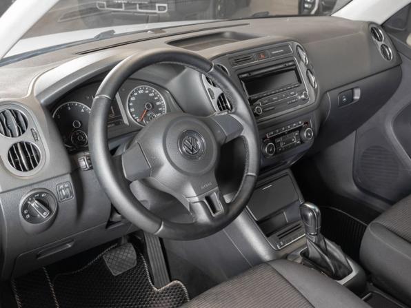 Volkswagen Tiguan I Рестайлинг с пробегом 2013 года, цена 1 304 900 рублей, 236657 км, внедорожник, Автокод Объявления