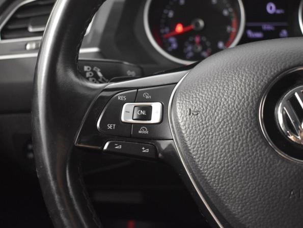 Volkswagen Tiguan II с пробегом 2018 года, цена 2 098 900 рублей, 133360 км, внедорожник, Автокод Объявления