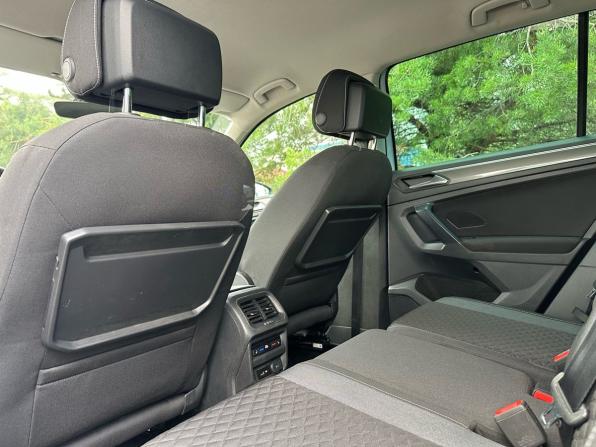Volkswagen Tiguan II с пробегом 2018 года, цена 1 799 000 рублей, 240393 км, внедорожник, Автокод Объявления