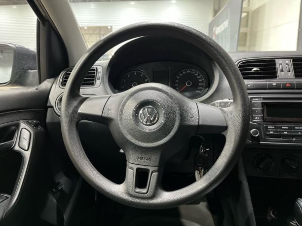 Volkswagen Polo V с пробегом 2015 года, цена 859 000 рублей, 134481 км, седан, Автокод Объявления