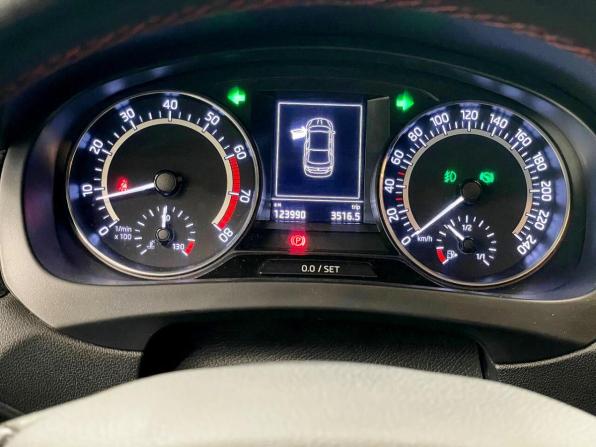 Skoda Rapid I Рестайлинг с пробегом 2019 года, цена 1 388 025 рублей, 124000 км, лифтбек, Автокод Объявления