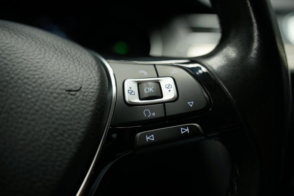 Volkswagen Passat B8 Крым  - изображение 15
