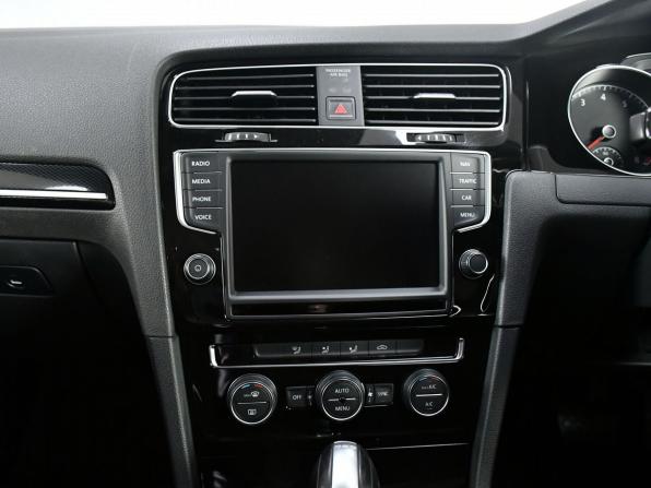 Volkswagen Golf VII с пробегом 2014 года, цена 1 265 000 рублей, 81363 км, универсал, Автокод Объявления