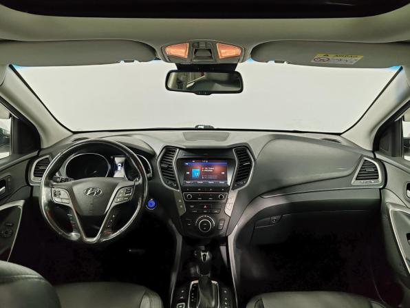 Hyundai Santa Fe III Рестайлинг с пробегом 2018 года, цена 2 569 000 рублей, 120211 км, внедорожник, Автокод Объявления