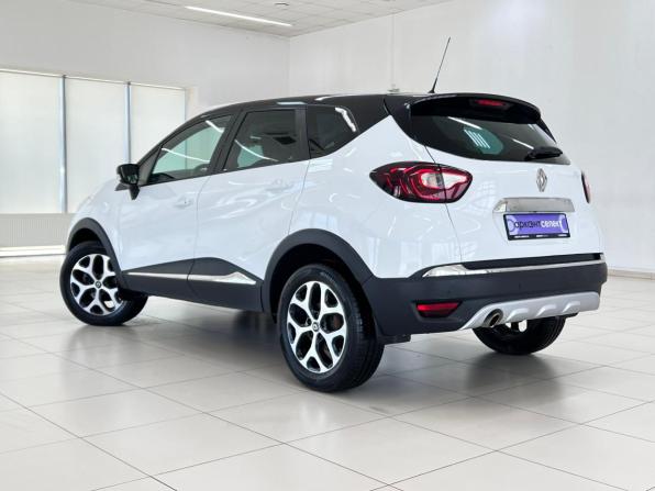 Renault Kaptur I с пробегом 2016 года, цена 1 400 000 рублей, 131507 км, внедорожник, Автокод Объявления