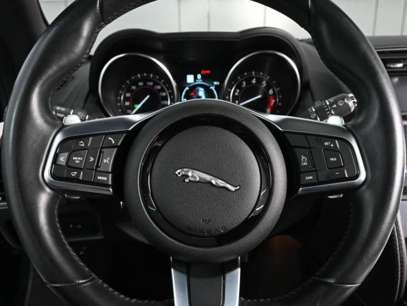 Jaguar F-Type I Рестайлинг с пробегом 2019 года, цена 3 519 000 рублей, 46236 км, купе, Автокод Объявления