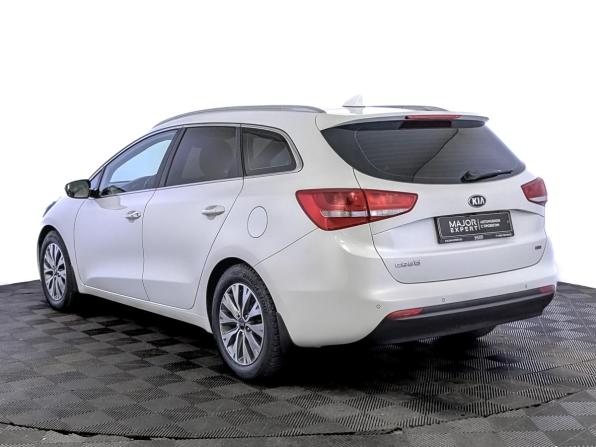 Kia Ceed II Рестайлинг с пробегом 2018 года, цена 1 350 000 рублей, 140589 км, универсал, Автокод Объявления