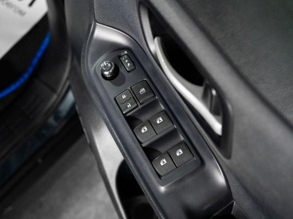 Toyota Voxy III (R80) с пробегом 2014 года, цена 1 750 000 рублей, 246939 км, минивэн, Автокод Объявления