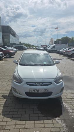 Hyundai Solaris I с пробегом 2014 года, цена 390 000 рублей, 312000 км, хэтчбек, Автокод Объявления