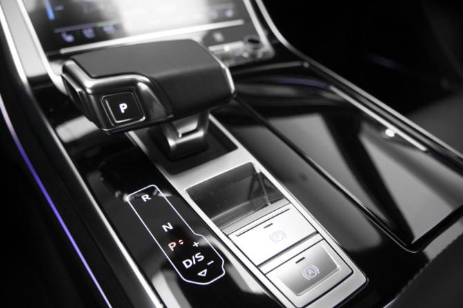 Audi Q8 I (4M) с пробегом 2021 года, цена 7 400 000 рублей, 71640 км, внедорожник, Автокод Объявления