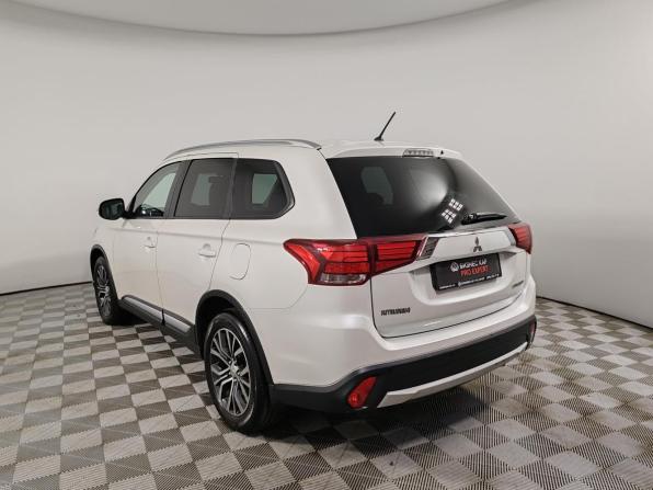 Mitsubishi Outlander III Рестайлинг 2 с пробегом 2015 года, цена 1 755 000 рублей, 77202 км, внедорожник, Автокод Объявления