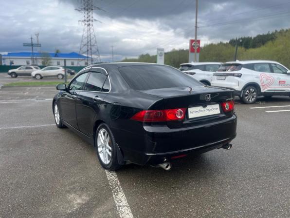 Honda Accord VII Рестайлинг с пробегом 2006 года, цена 695 000 рублей, 302902 км, седан, Автокод Объявления