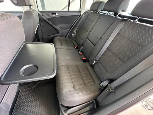 Volkswagen Tiguan I Рестайлинг с пробегом 2012 года, цена 975 000 рублей, 270625 км, внедорожник, Автокод Объявления