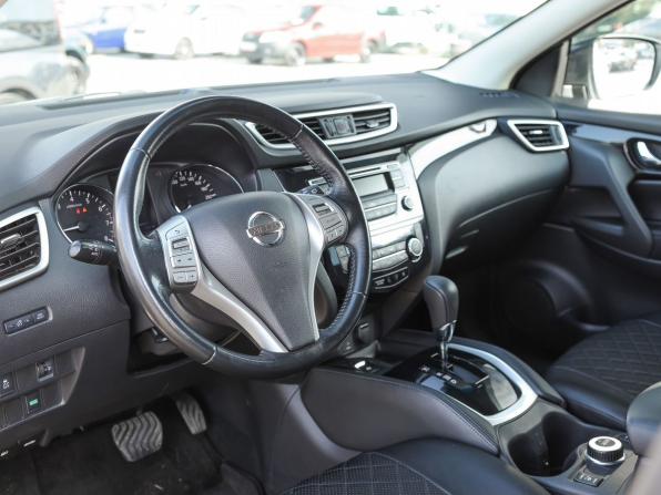 Nissan Qashqai II с пробегом 2018 года, цена 1 799 000 рублей, 131670 км, внедорожник, Автокод Объявления