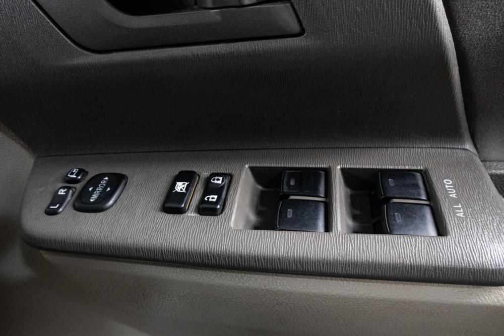 Toyota Noah II (R70) Сургут  - изображение 8