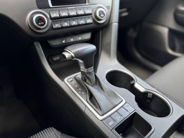 Kia Sportage IV Рестайлинг с пробегом 2019 года, цена 2 245 000 рублей, 63000 км, внедорожник, Автокод Объявления