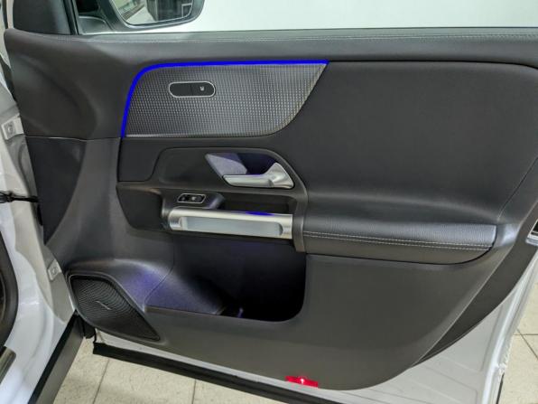 Mercedes-Benz GLB I (X247) с пробегом 2021 года, цена 3 650 000 рублей, 105344 км, внедорожник, Автокод Объявления