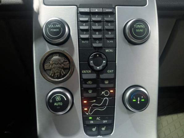 Volvo S40 II Рестайлинг с пробегом 2011 года, цена 735 000 рублей, 215009 км, седан, Автокод Объявления