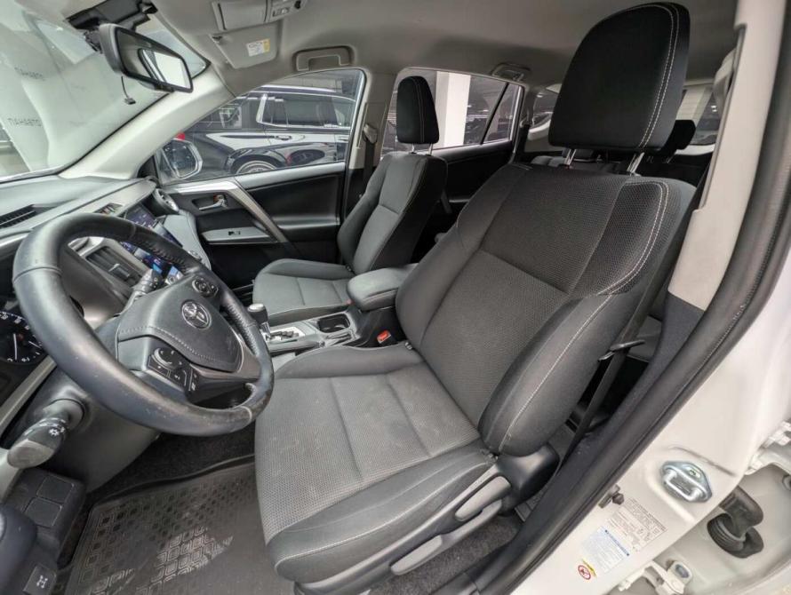 Toyota RAV4 IV (XA40) Рестайлинг Москва  - изображение 9