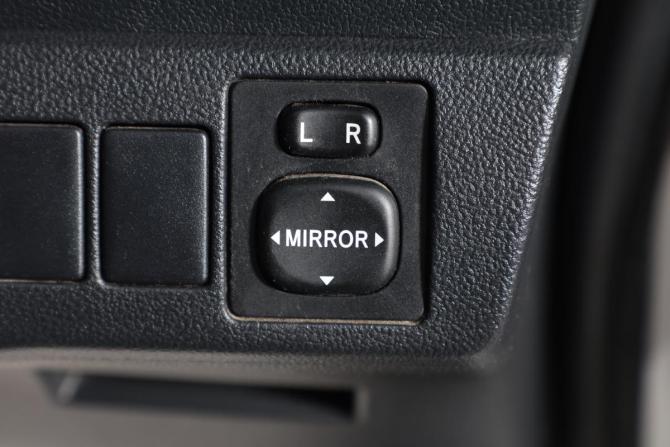 Toyota Ractis II с пробегом 2013 года, цена 1 109 000 рублей, 144300 км, хэтчбек, Автокод Объявления