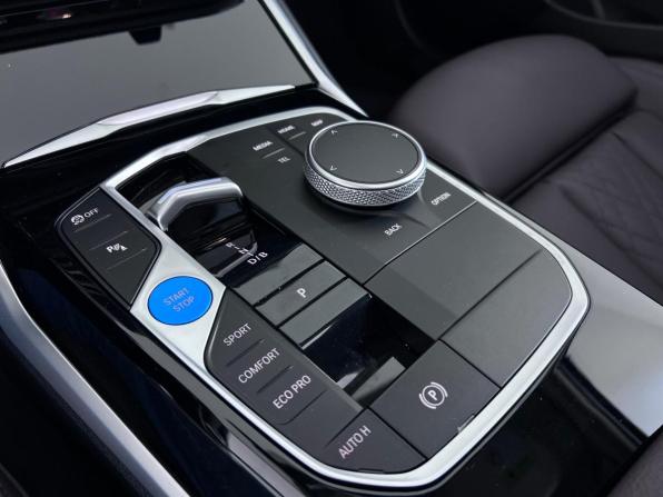 BMW i3 I (G28) с пробегом 2022 года, цена 5 999 000 рублей, 4778 км, седан, Автокод Объявления
