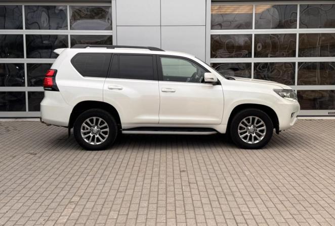 Toyota Land Cruiser Prado 150 Series Рестайлинг 2 с пробегом 2019 года, цена 4 480 000 рублей, 223424 км, внедорожник, Автокод Объявления