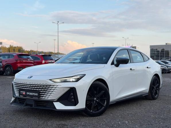 Changan UNI-V I с пробегом 2023 года, цена 2 095 000 рублей, 66000 км, лифтбек, Автокод Объявления