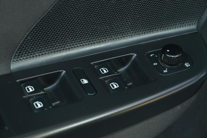 Volkswagen Jetta V с пробегом 2010 года, цена 749 000 рублей, 211644 км, седан, Автокод Объявления