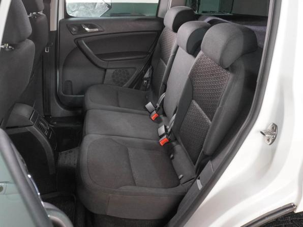 Skoda Yeti I Рестайлинг с пробегом 2016 года, цена 1 389 030 рублей, 146037 км, внедорожник, Автокод Объявления