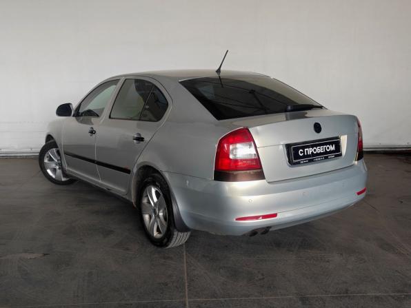 Skoda Octavia II (A5) Рестайлинг с пробегом 2012 года, цена 695 000 рублей, 317875 км, лифтбек, Автокод Объявления