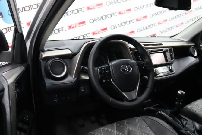 Toyota RAV4 IV (XA40) с пробегом 2013 года, цена 1 645 450 рублей, 317342 км, внедорожник, Автокод Объявления