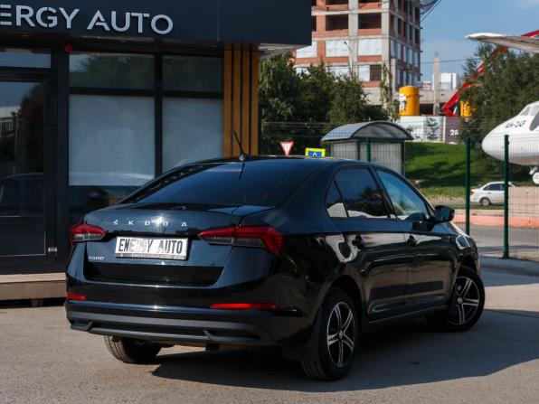 Skoda Rapid I Рестайлинг с пробегом 2020 года, цена 1 360 000 рублей, 135281 км, лифтбек, Автокод Объявления