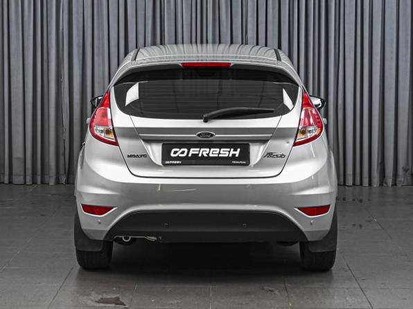Ford Fiesta Mk6 Рестайлинг с пробегом 2016 года, цена 967 000 рублей, 54966 км, хэтчбек, Автокод Объявления