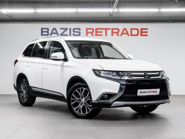 Mitsubishi Outlander III Рестайлинг 2 с пробегом 2015 года, цена 1 690 000 рублей, 177907 км, внедорожник, Автокод Объявления