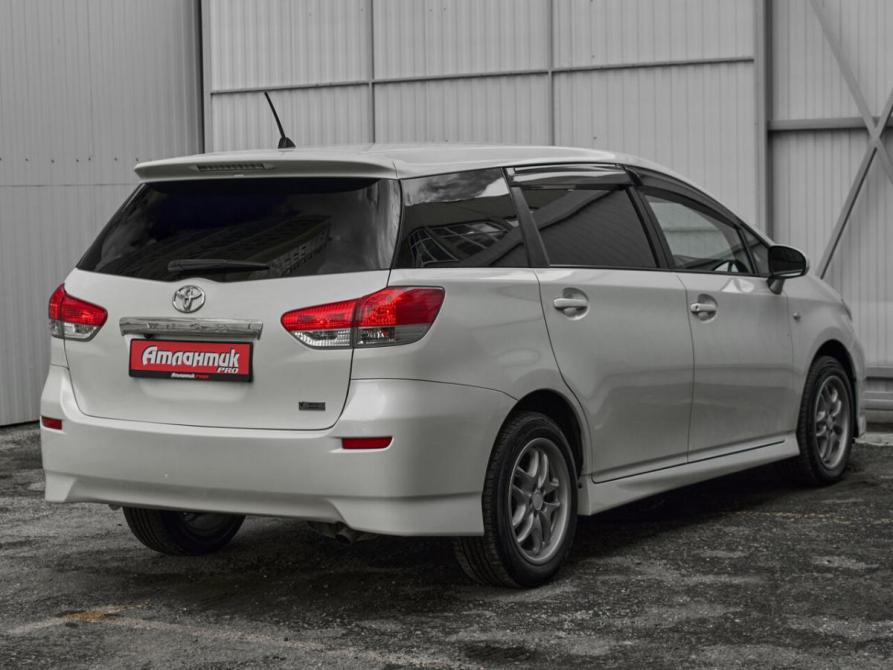 Toyota Wish II Екатеринбург  - изображение 4