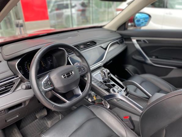 Geely Atlas Pro с пробегом 2023 года, цена 1 990 000 рублей, 80258 км, внедорожник, Автокод Объявления