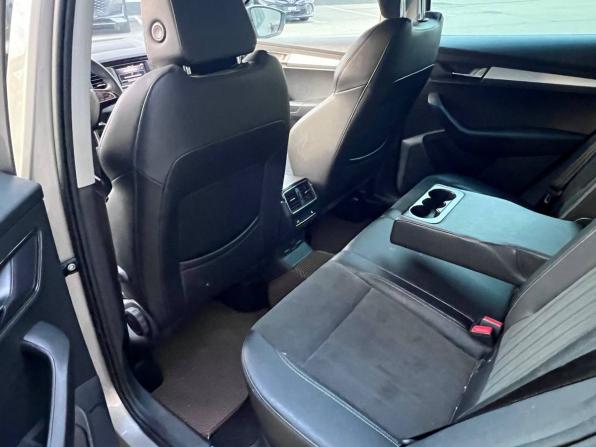Skoda Karoq I с пробегом 2020 года, цена 1 990 000 рублей, 140505 км, внедорожник, Автокод Объявления