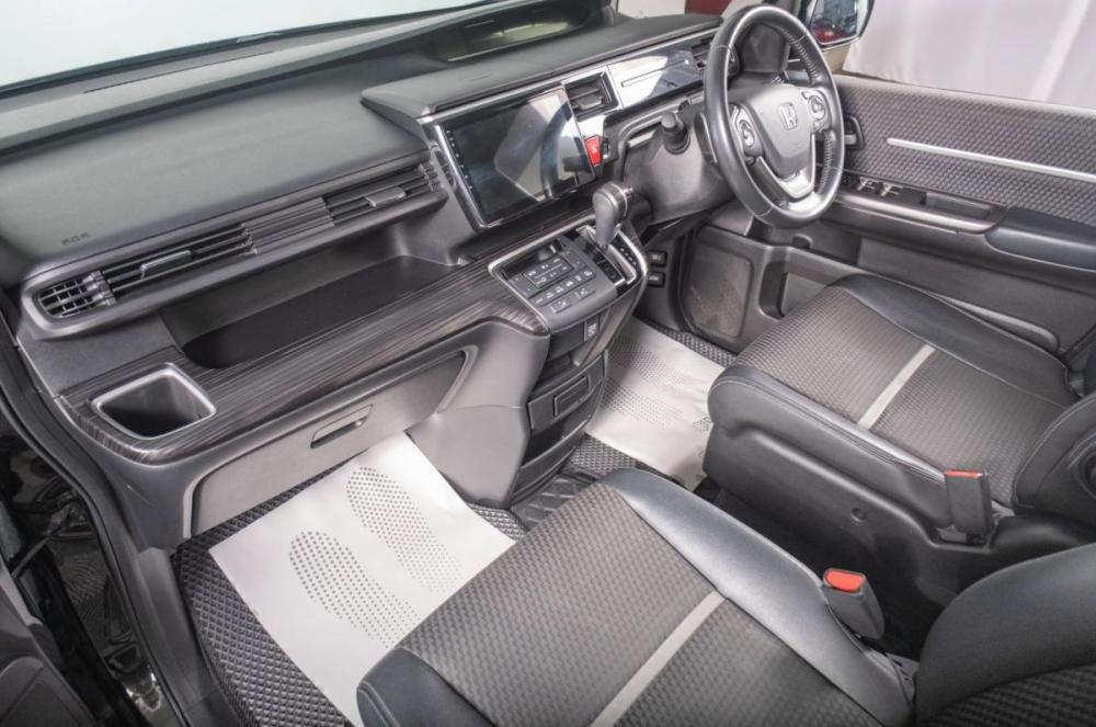 Honda Stepwgn V Томск  - изображение 19