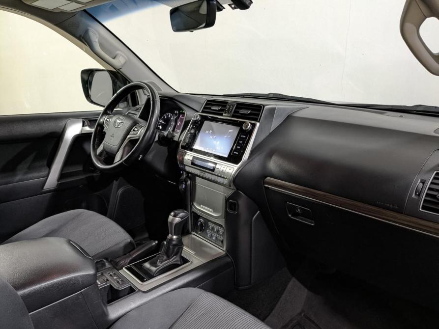 Toyota Land Cruiser Prado 150 Series Рестайлинг 2 Химки  - изображение 13