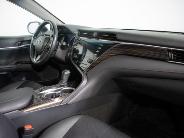 Toyota Camry VIII (XV70) с пробегом 2021 года, цена 2 650 000 рублей, 96559 км, седан, Автокод Объявления