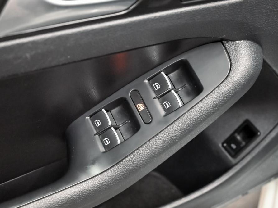 Volkswagen Jetta VI Рестайлинг Екатеринбург  - изображение 13